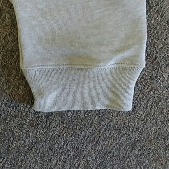 Hood - Picture 4 of 4